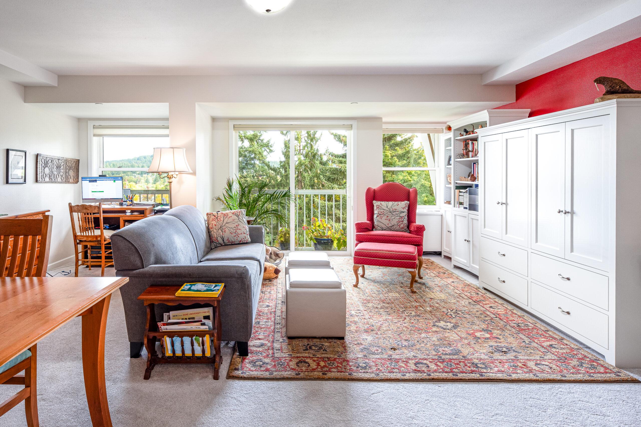 Tower One Bedroom Deluxe Living Space